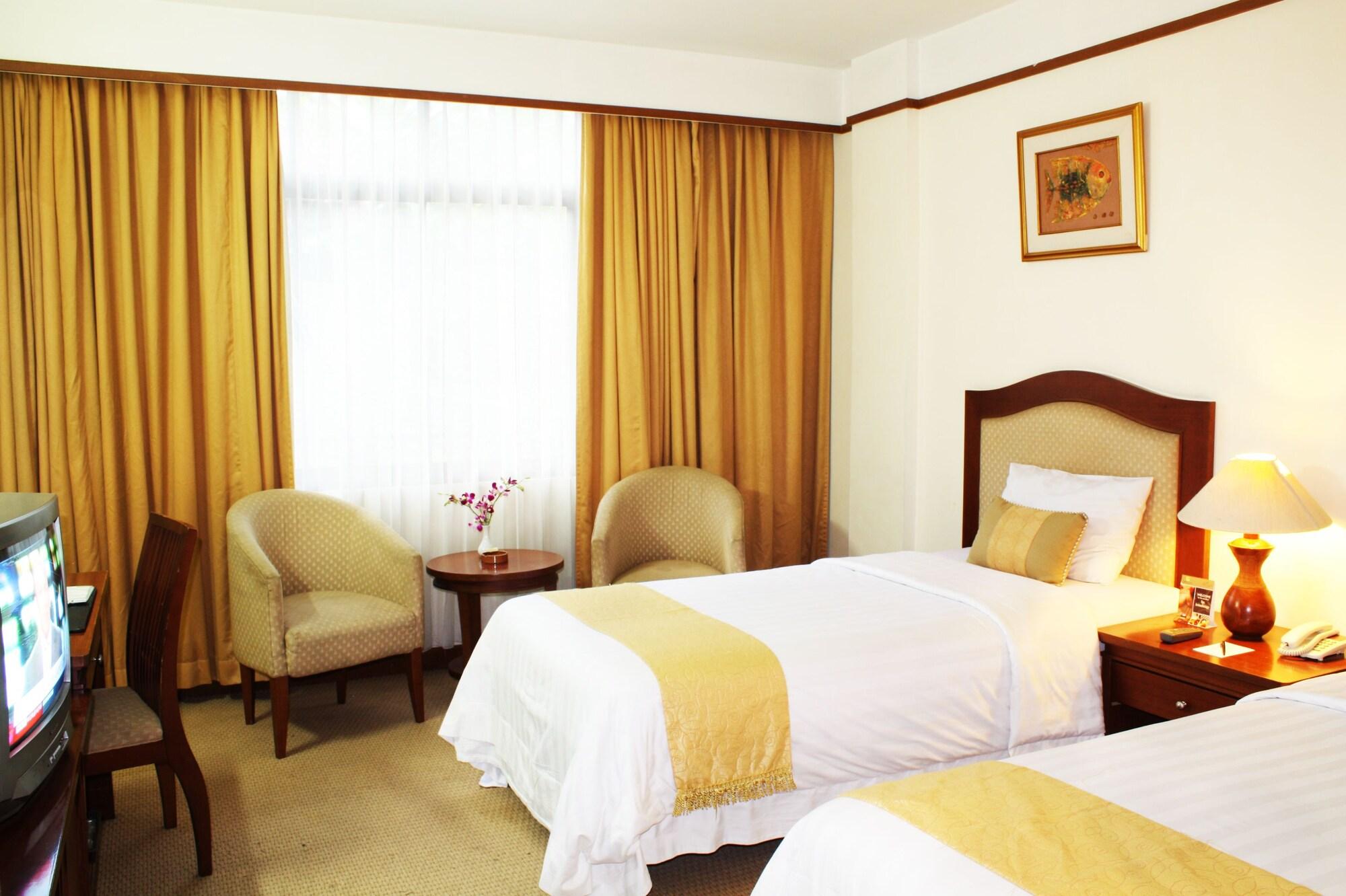 Grand Pasundan Convention Hotel Bandung Luaran gambar