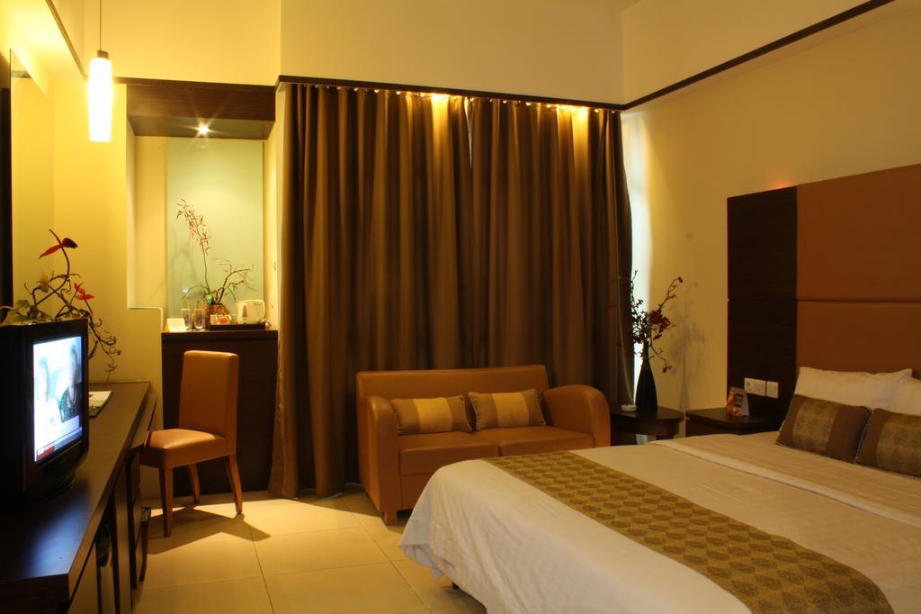 Grand Pasundan Convention Hotel Bandung Luaran gambar