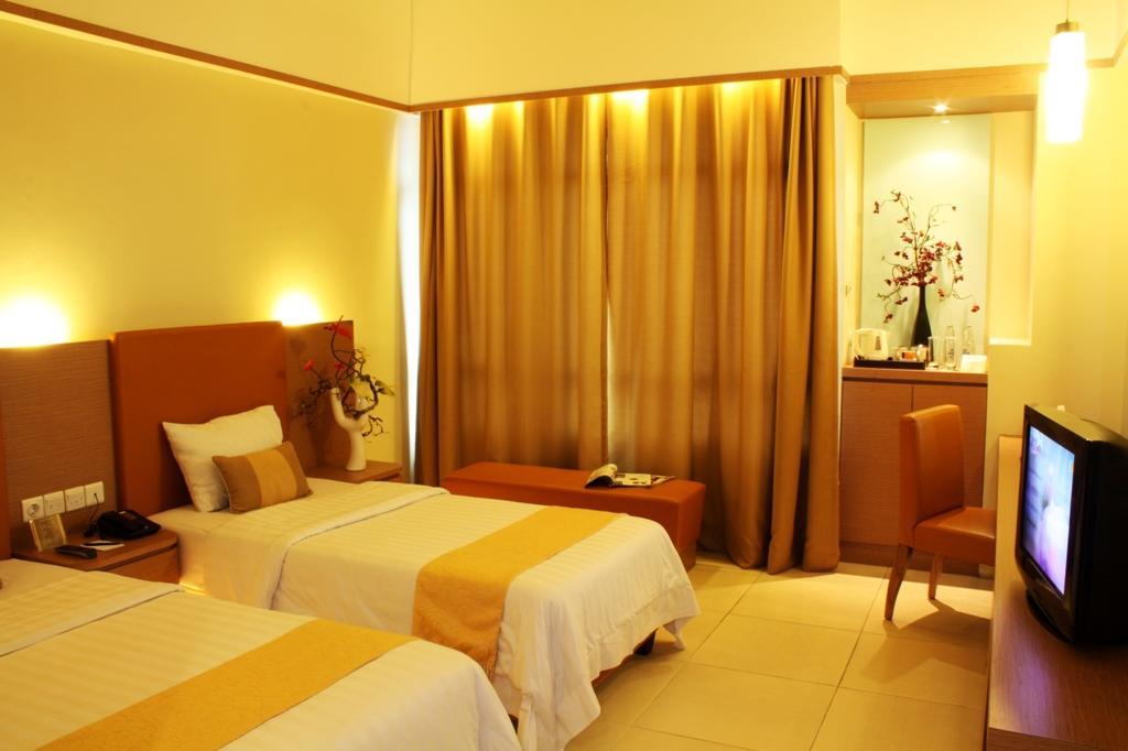 Grand Pasundan Convention Hotel Bandung Luaran gambar