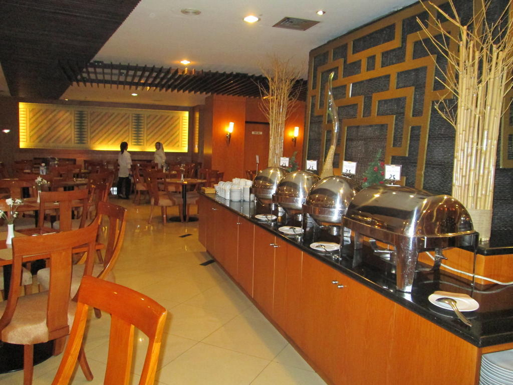 Grand Pasundan Convention Hotel Bandung Luaran gambar