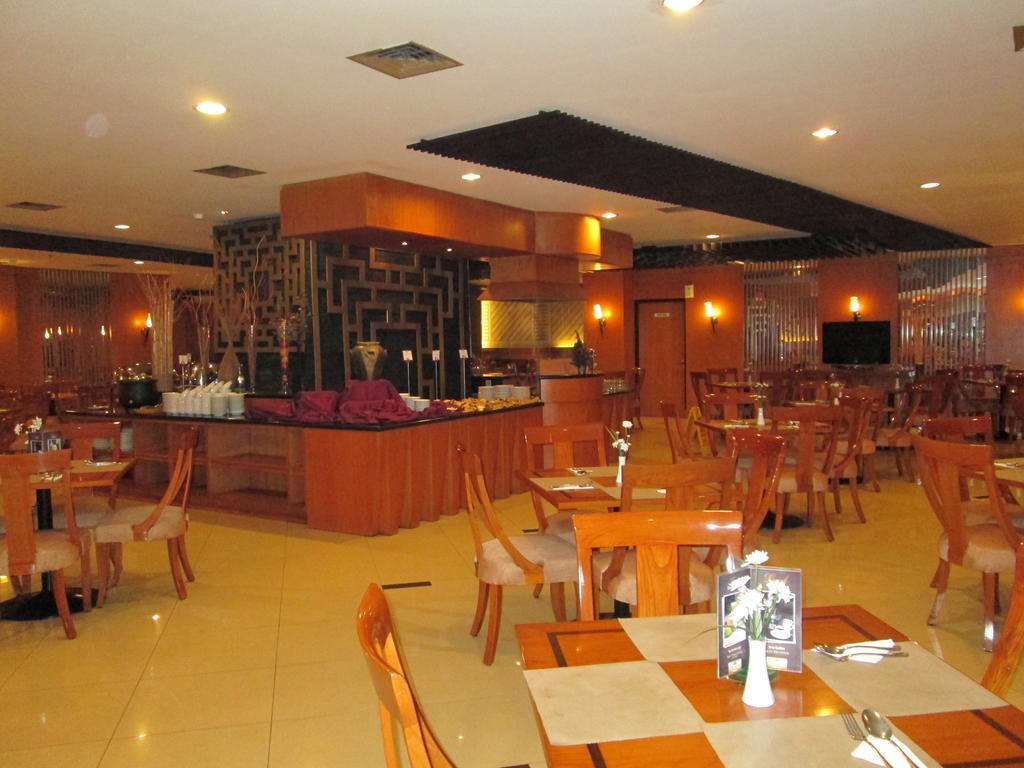 Grand Pasundan Convention Hotel Bandung Luaran gambar