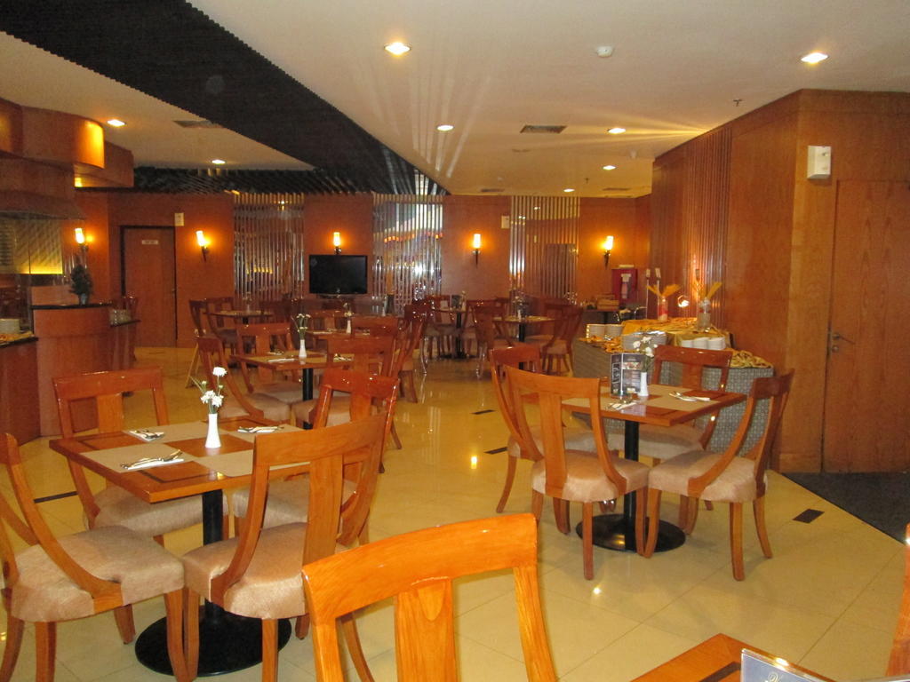 Grand Pasundan Convention Hotel Bandung Luaran gambar