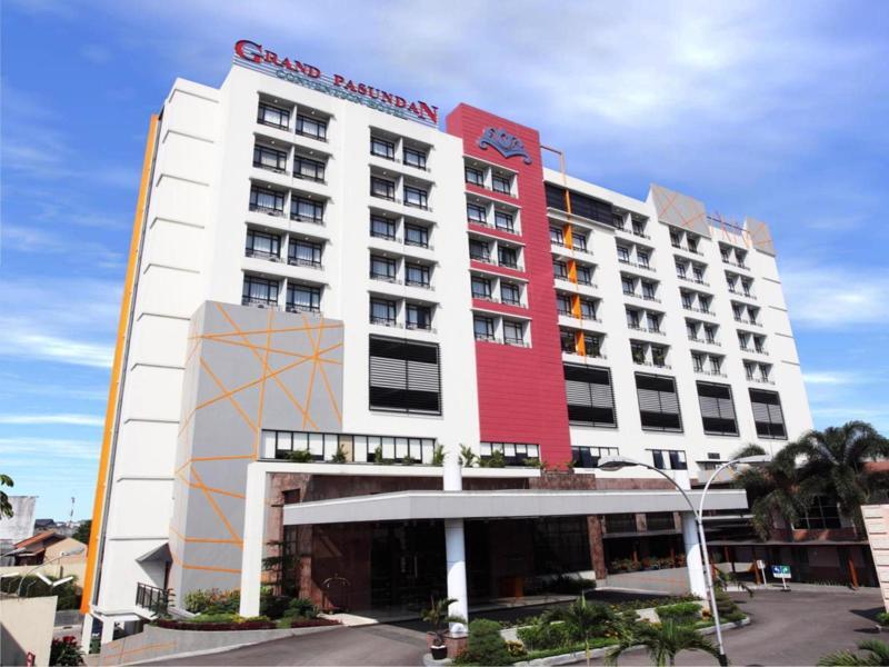 Grand Pasundan Convention Hotel Bandung Luaran gambar