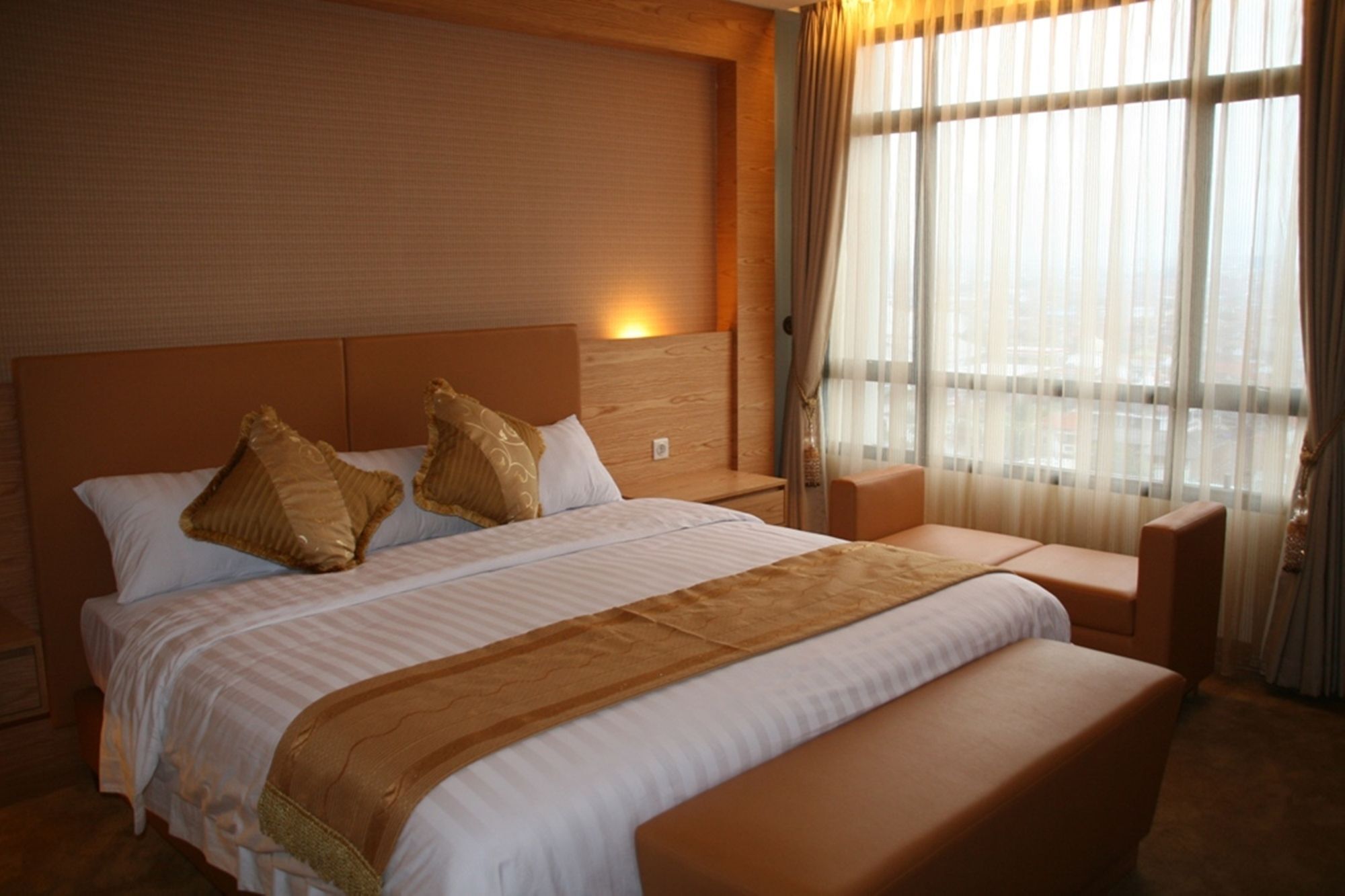 Grand Pasundan Convention Hotel Bandung Luaran gambar