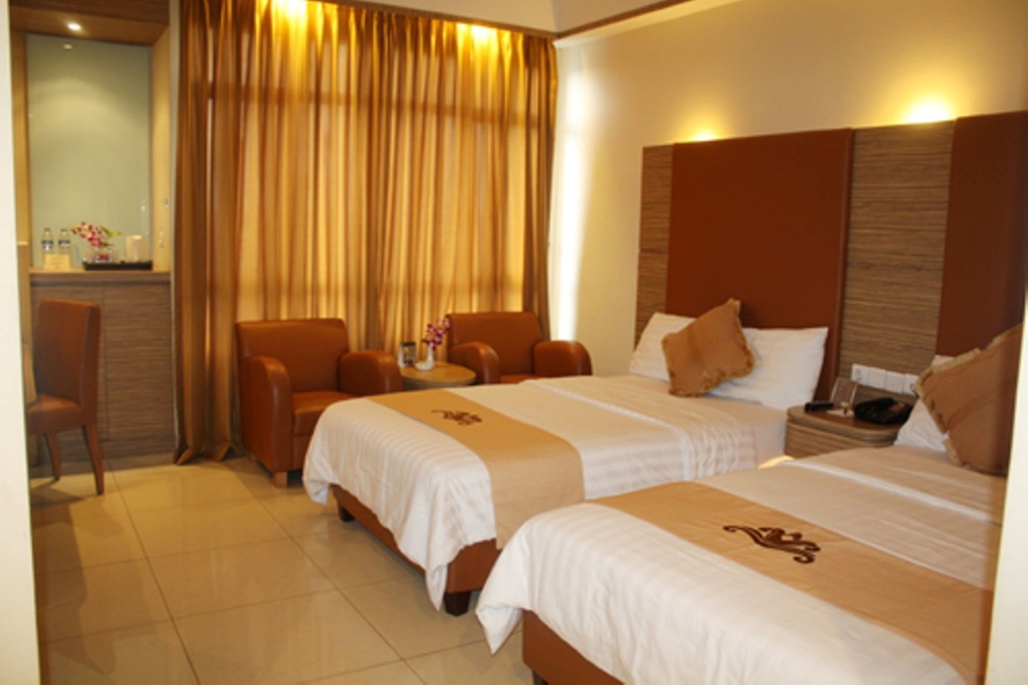 Grand Pasundan Convention Hotel Bandung Luaran gambar